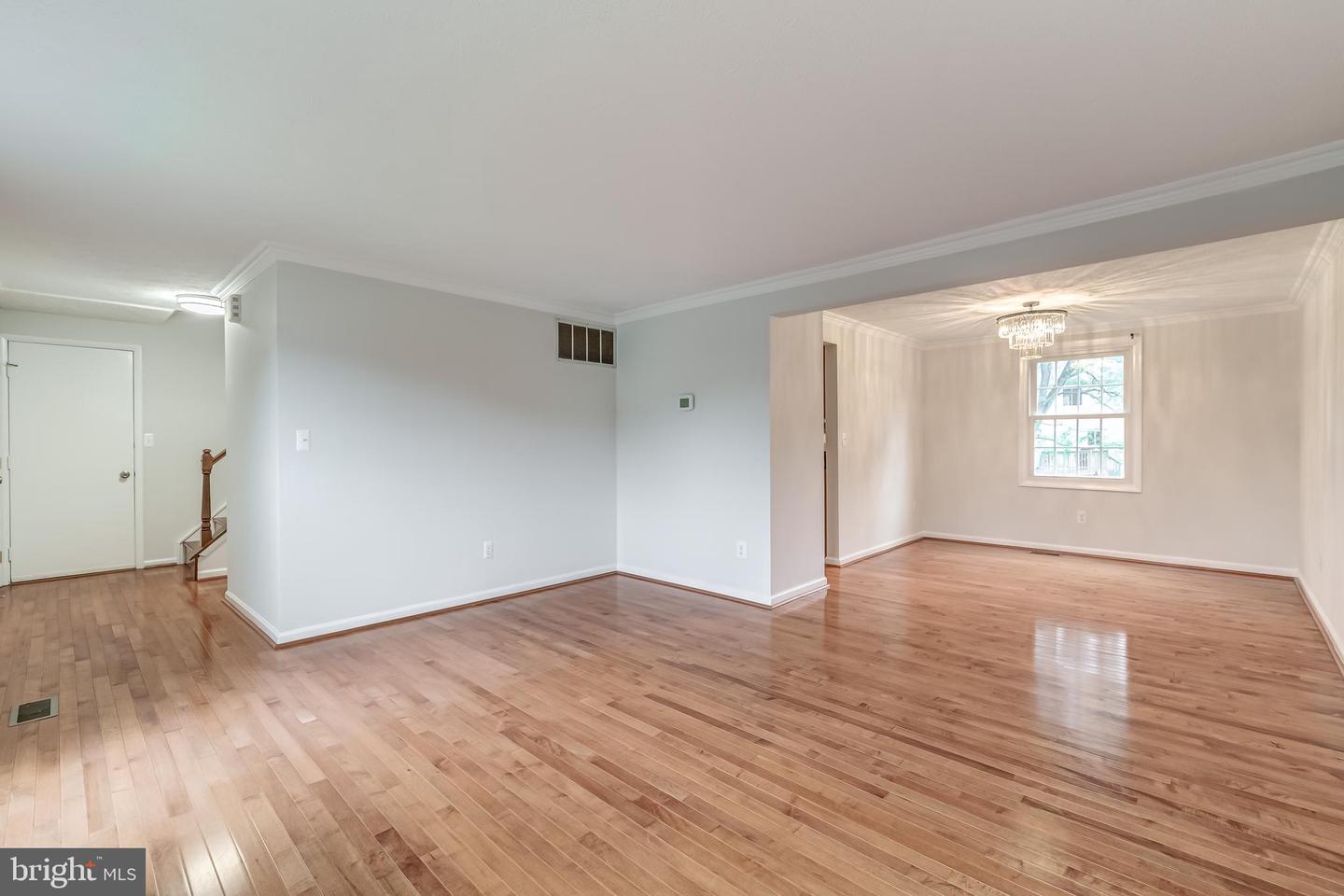 16305 BROMALL CT, CHANTILLY, Virginia 20151, 3 Bedrooms Bedrooms, ,2 BathroomsBathrooms,Residential,For sale,16305 BROMALL CT,VAFX2262794 MLS # VAFX2262794
