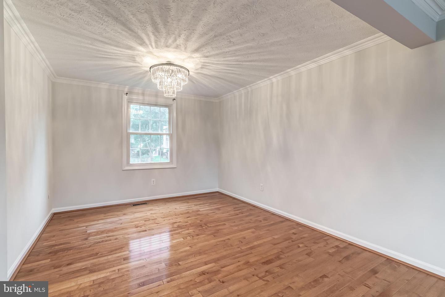 16305 BROMALL CT, CHANTILLY, Virginia 20151, 3 Bedrooms Bedrooms, ,2 BathroomsBathrooms,Residential,For sale,16305 BROMALL CT,VAFX2262794 MLS # VAFX2262794