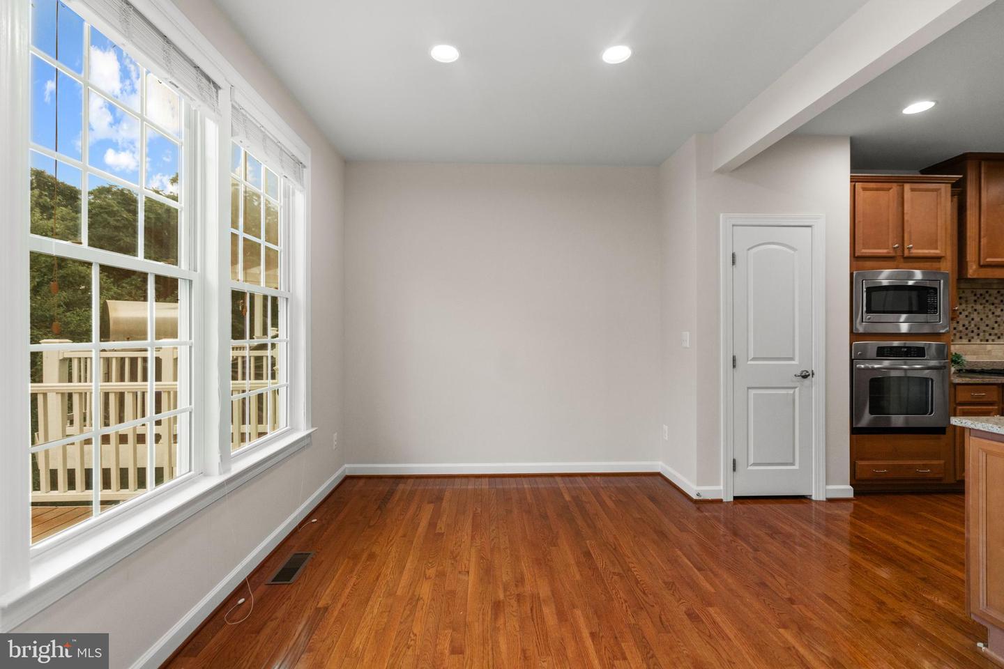 21252 PARK GROVE TER, ASHBURN, Virginia 20147, 3 Bedrooms Bedrooms, ,3 BathroomsBathrooms,Residential,For sale,21252 PARK GROVE TER,VALO2105126 MLS # VALO2105126