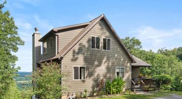 137 WENDY HILL RD, FRONT ROYAL, Virginia 22630, 3 Bedrooms Bedrooms, ,3 BathroomsBathrooms,Residential,For sale,137 WENDY HILL RD,VAWR2012062 MLS # VAWR2012062