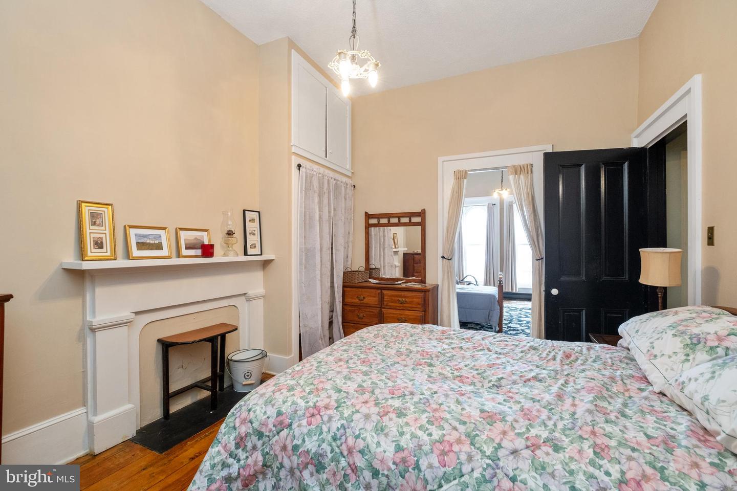 9400 CONGRESS ST S, NEW MARKET, Virginia 22844, 4 Bedrooms Bedrooms, ,2 BathroomsBathrooms,Residential,For sale,9400 CONGRESS ST S,VASH2012316 MLS # VASH2012316