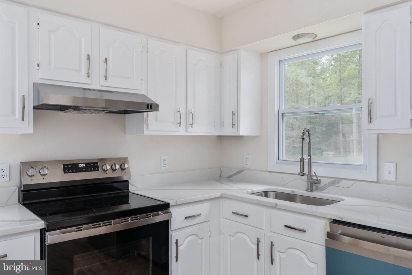 20023 PARADISE LN, RUTHER GLEN, Virginia 22546, 4 Bedrooms Bedrooms, ,3 BathroomsBathrooms,Residential,For sale,20023 PARADISE LN,VACV2008742 MLS # VACV2008742