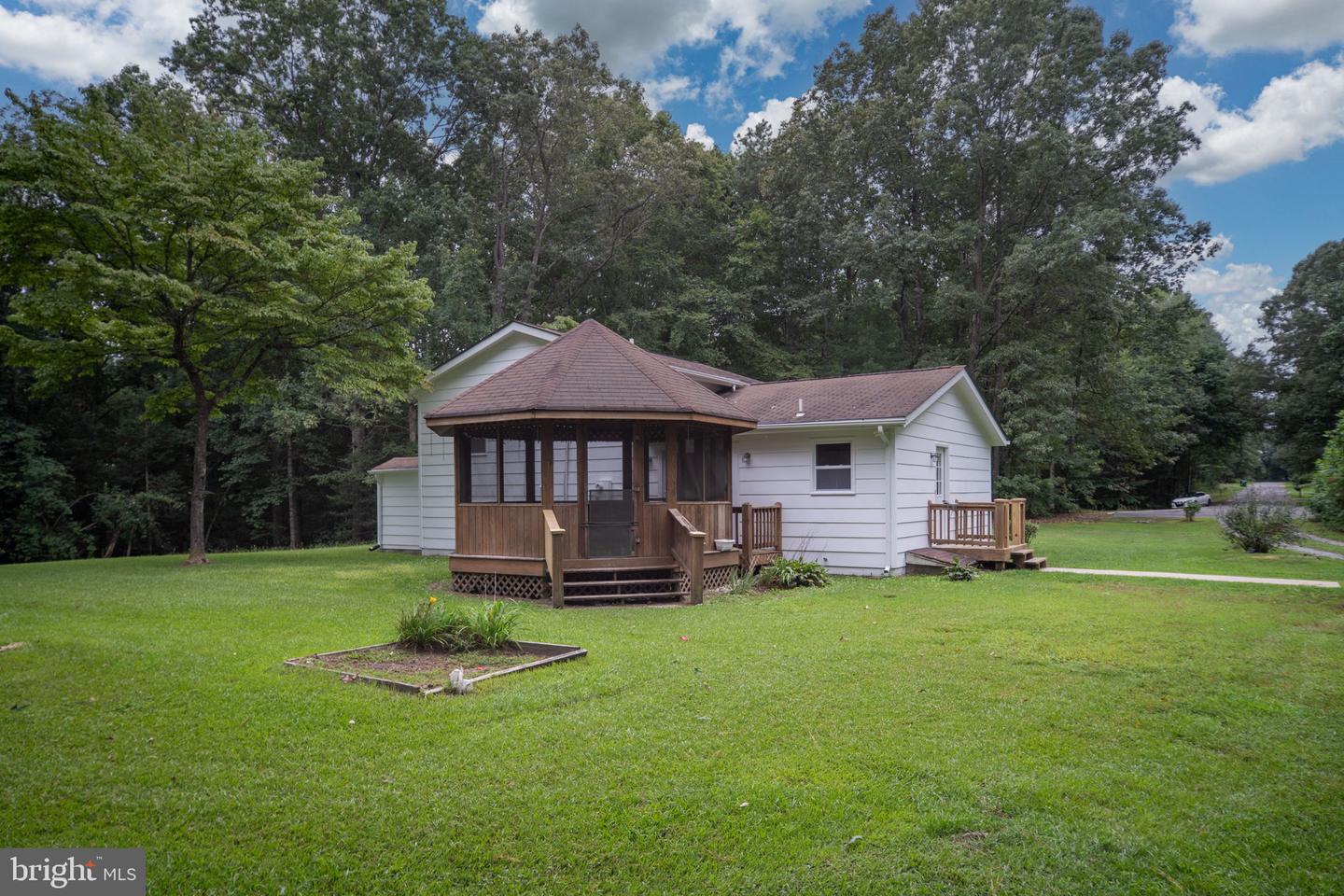 20023 PARADISE LN, RUTHER GLEN, Virginia 22546, 4 Bedrooms Bedrooms, ,3 BathroomsBathrooms,Residential,For sale,20023 PARADISE LN,VACV2008742 MLS # VACV2008742