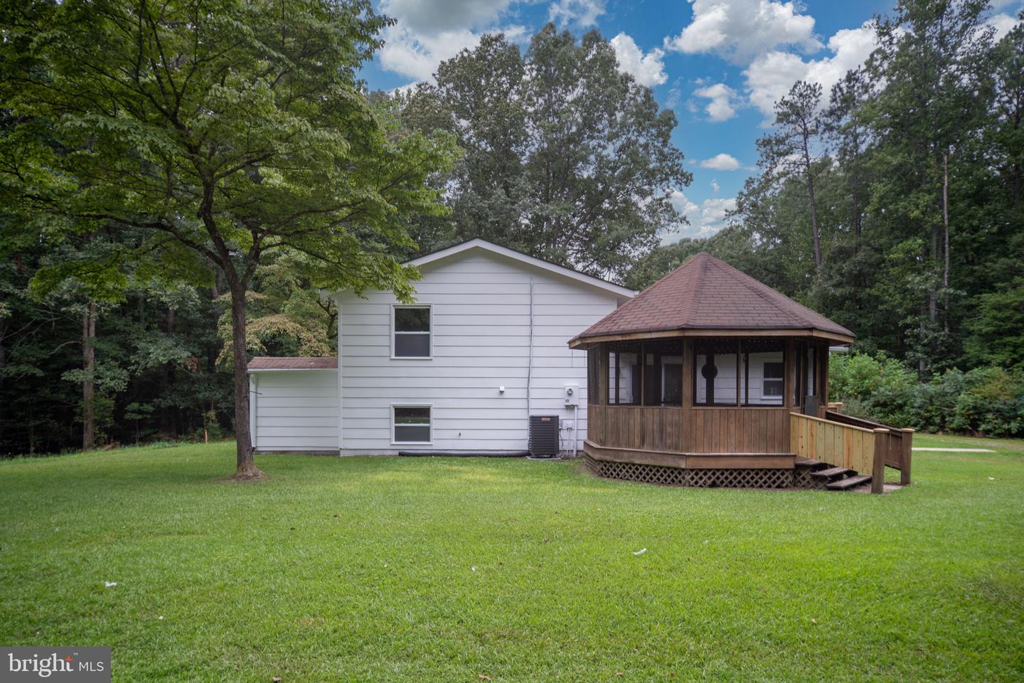 20023 PARADISE LN, RUTHER GLEN, Virginia 22546, 4 Bedrooms Bedrooms, ,3 BathroomsBathrooms,Residential,For sale,20023 PARADISE LN,VACV2008742 MLS # VACV2008742