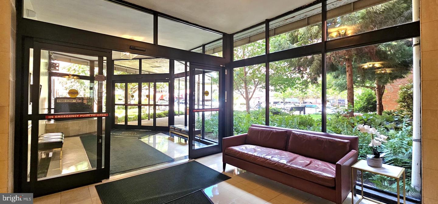 1121 ARLINGTON BLVD #525, ARLINGTON, Virginia 22209, 1 Bedroom Bedrooms, ,1 BathroomBathrooms,Residential,For sale,1121 ARLINGTON BLVD #525,VAAR2062662 MLS # VAAR2062662