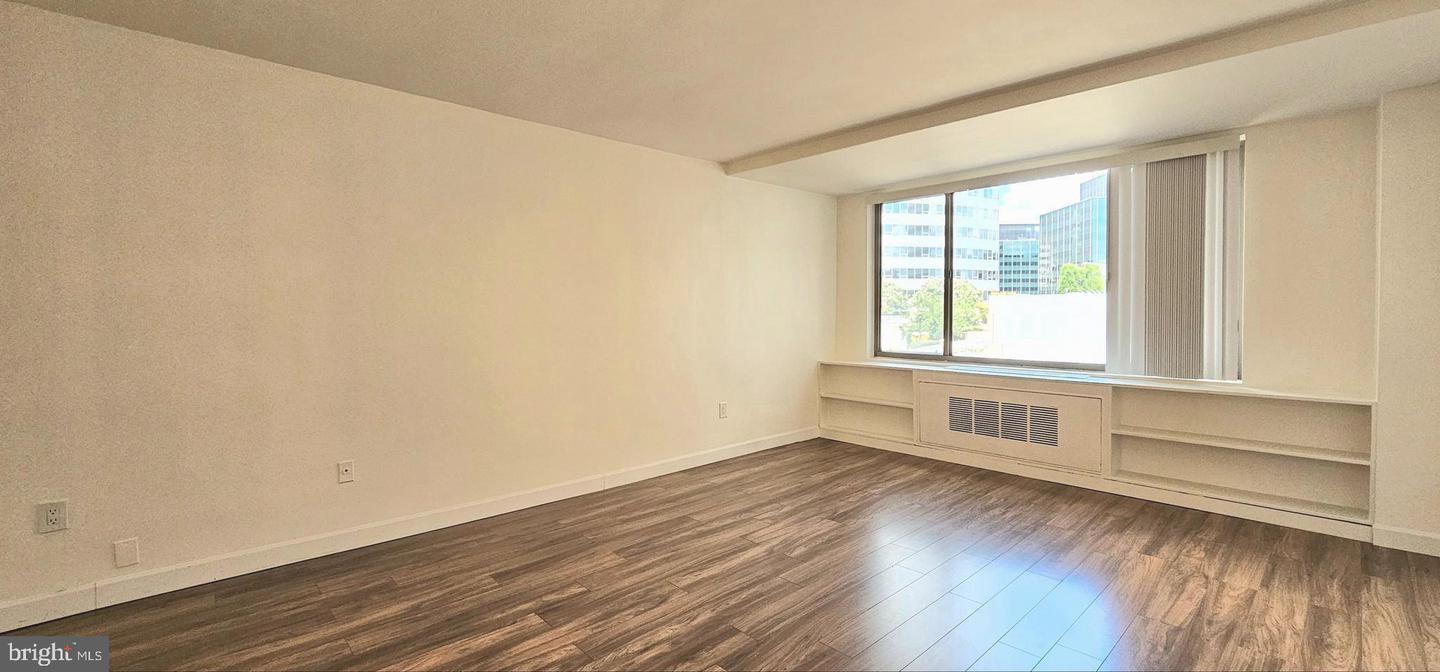 1121 ARLINGTON BLVD #525, ARLINGTON, Virginia 22209, 1 Bedroom Bedrooms, ,1 BathroomBathrooms,Residential,For sale,1121 ARLINGTON BLVD #525,VAAR2062662 MLS # VAAR2062662