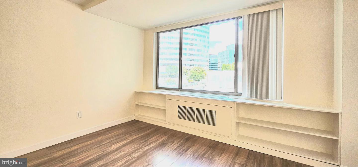 1121 ARLINGTON BLVD #525, ARLINGTON, Virginia 22209, 1 Bedroom Bedrooms, ,1 BathroomBathrooms,Residential,For sale,1121 ARLINGTON BLVD #525,VAAR2062662 MLS # VAAR2062662
