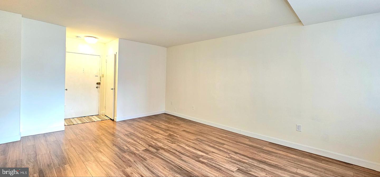1121 ARLINGTON BLVD #525, ARLINGTON, Virginia 22209, 1 Bedroom Bedrooms, ,1 BathroomBathrooms,Residential,For sale,1121 ARLINGTON BLVD #525,VAAR2062662 MLS # VAAR2062662