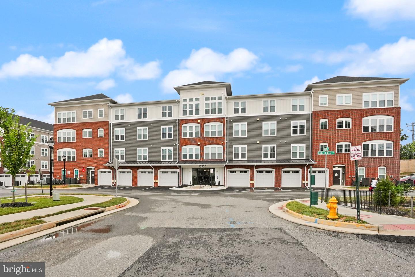 13950 ENGLEFIELD DR #3202, WOODBRIDGE, Virginia 22193, 2 Bedrooms Bedrooms, ,2 BathroomsBathrooms,Residential,For sale,13950 ENGLEFIELD DR #3202,VAPW2102276 MLS # VAPW2102276