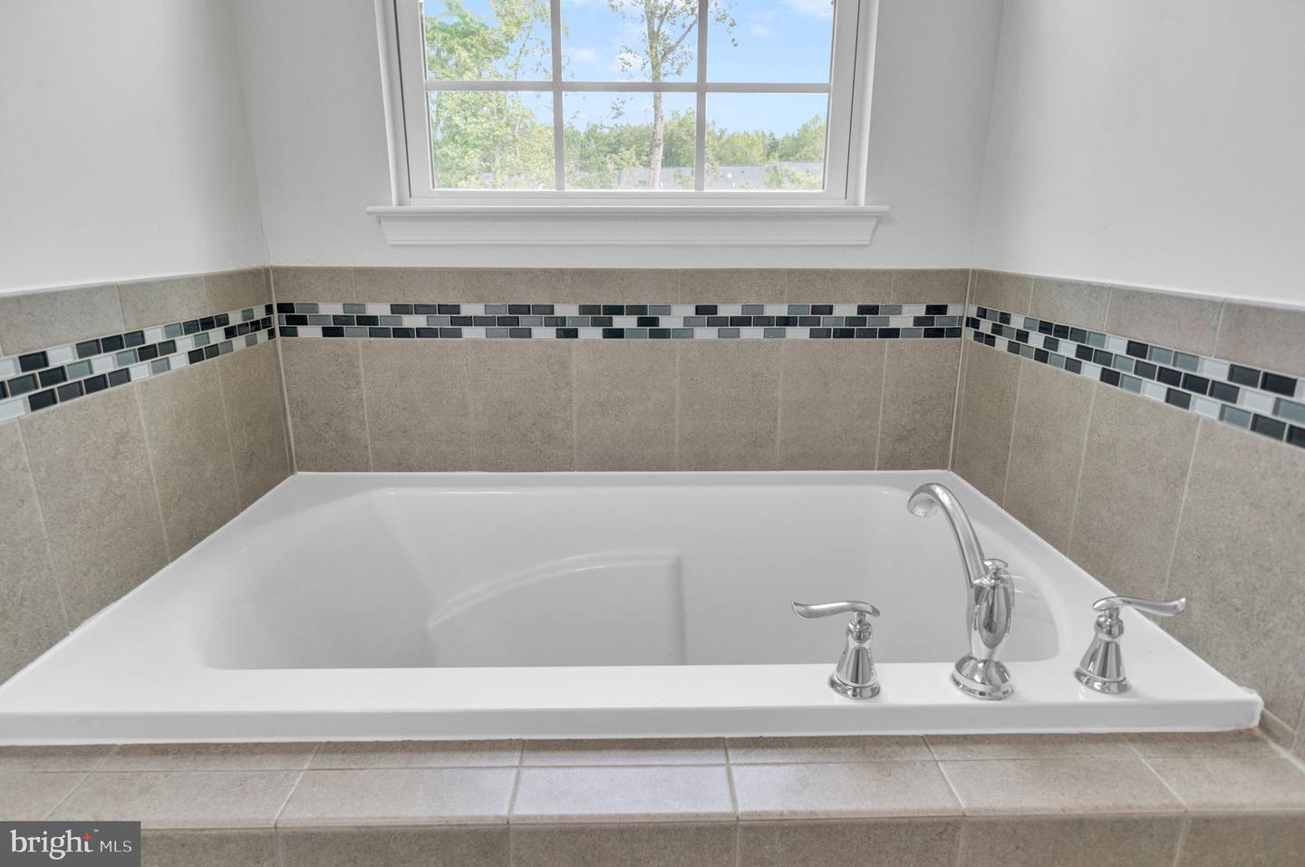 8633 ROSECRANS LN, SPOTSYLVANIA, Virginia 22553, 3 Bedrooms Bedrooms, ,2 BathroomsBathrooms,Residential,For sale,8633 ROSECRANS LN,VASP2035744 MLS # VASP2035744