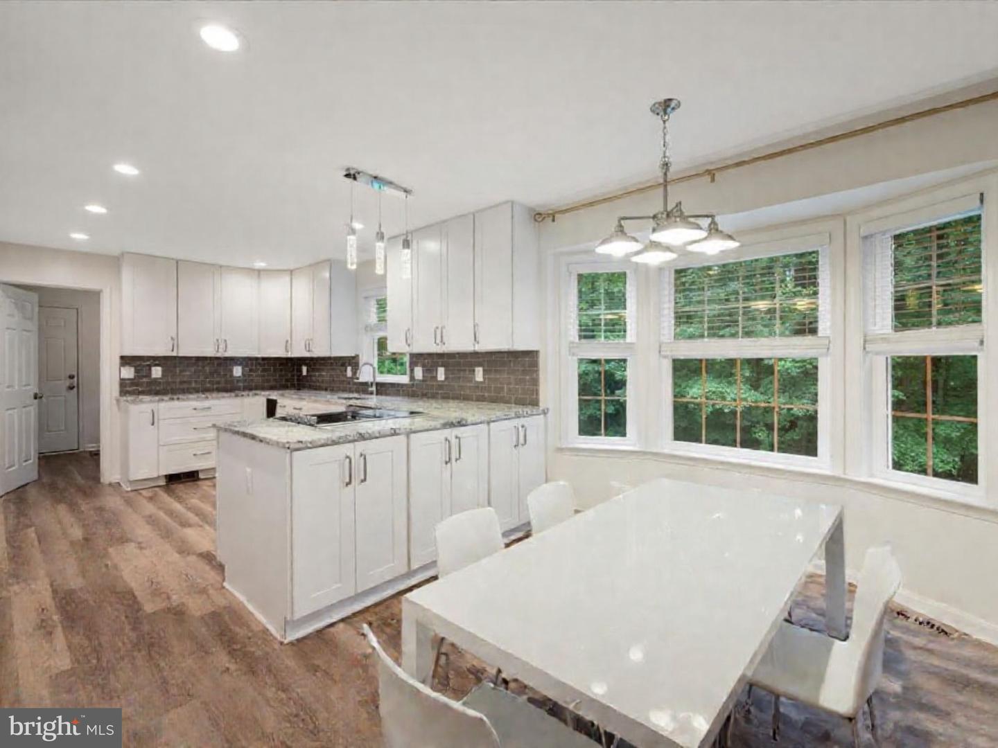 11132 FLORA LEE DR, FAIRFAX STATION, Virginia 22039, 5 Bedrooms Bedrooms, ,4 BathroomsBathrooms,Residential,For sale,11132 FLORA LEE DR,VAFX2262938 MLS # VAFX2262938