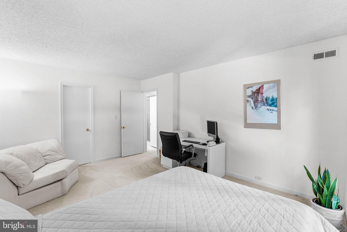 803 N HOWARD ST #254, ALEXANDRIA, Virginia 22304, 1 Bedroom Bedrooms, ,1 BathroomBathrooms,Residential,For sale,803 N HOWARD ST #254,VAAX2048906 MLS # VAAX2048906 803 N HOWARD ST #254, ALEXANDRIA, Virginia 22304, 1 Bedroom Bedrooms, ,1 BathroomBathrooms,Residential,For sale,803 N HOWARD ST #254,VAAX2048906 MLS # VAAX2048906