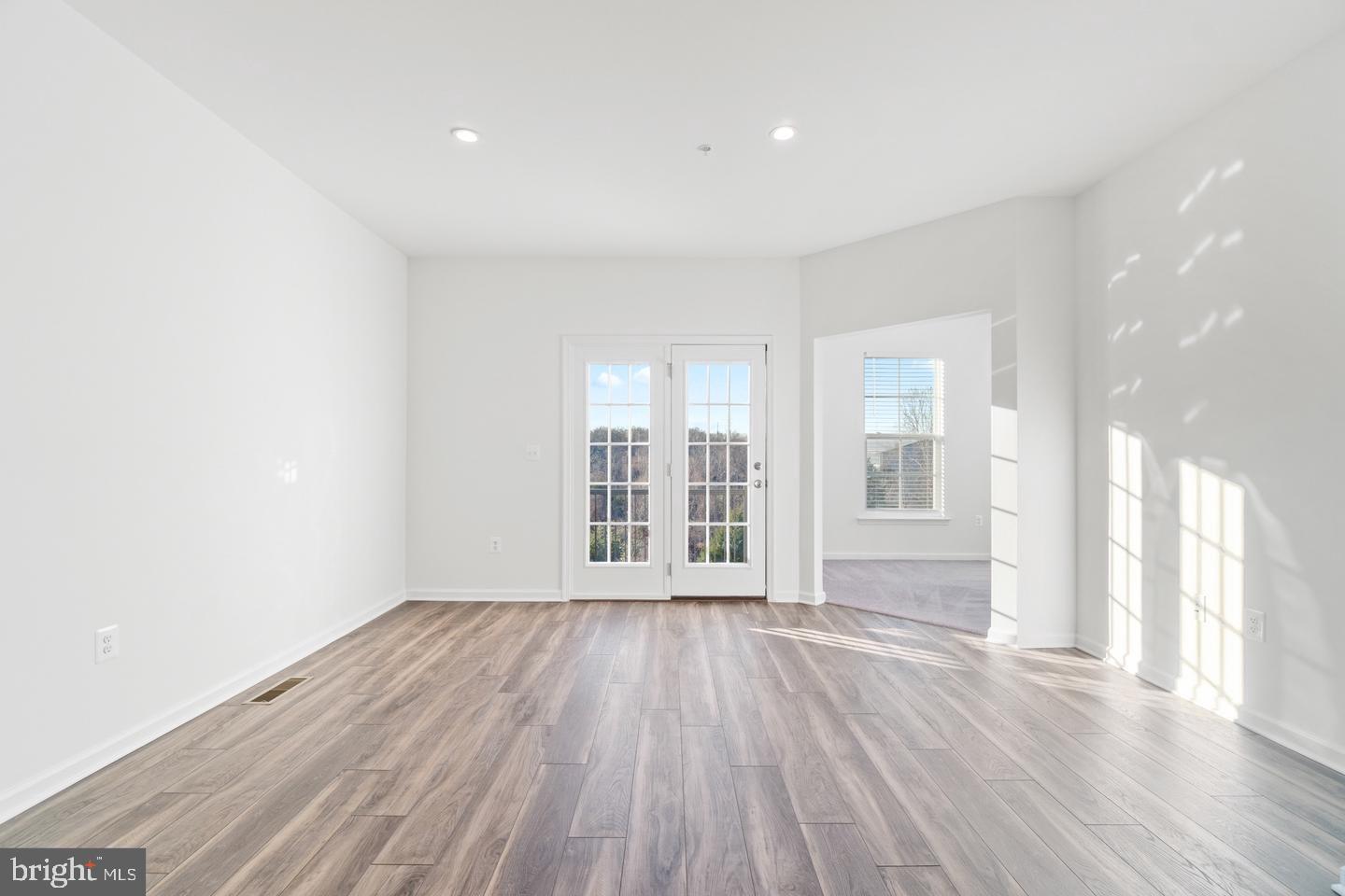 8264 KNIGHT STATION WAY, MANASSAS, Virginia 20110, 3 Bedrooms Bedrooms, ,3 BathroomsBathrooms,Residential,For sale,8264 KNIGHT STATION WAY,VAPW2102328 MLS # VAPW2102328