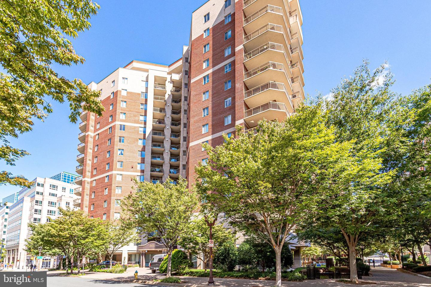 901 N MONROE ST #1408, ARLINGTON, Virginia 22201, 2 Bedrooms Bedrooms, 6 Rooms Rooms,2 BathroomsBathrooms,Residential,For sale,901 N MONROE ST #1408,VAAR2062658 MLS # VAAR2062658 901 N MONROE ST #1408, ARLINGTON, Virginia 22201, 2 Bedrooms Bedrooms, 6 Rooms Rooms,2 BathroomsBathrooms,Residential,For sale,901 N MONROE ST #1408,VAAR2062658 MLS # VAAR2062658