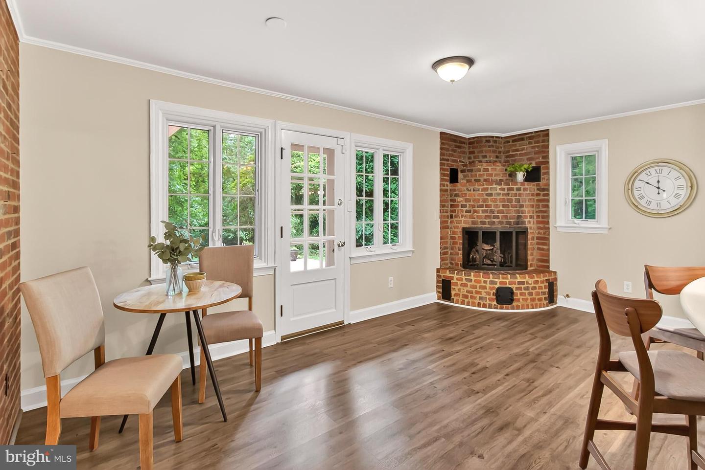3032 KNOLL DR, FALLS CHURCH, Virginia 22042, 3 Bedrooms Bedrooms, ,3 BathroomsBathrooms,Residential,For sale,3032 KNOLL DR,VAFX2262988 MLS # VAFX2262988