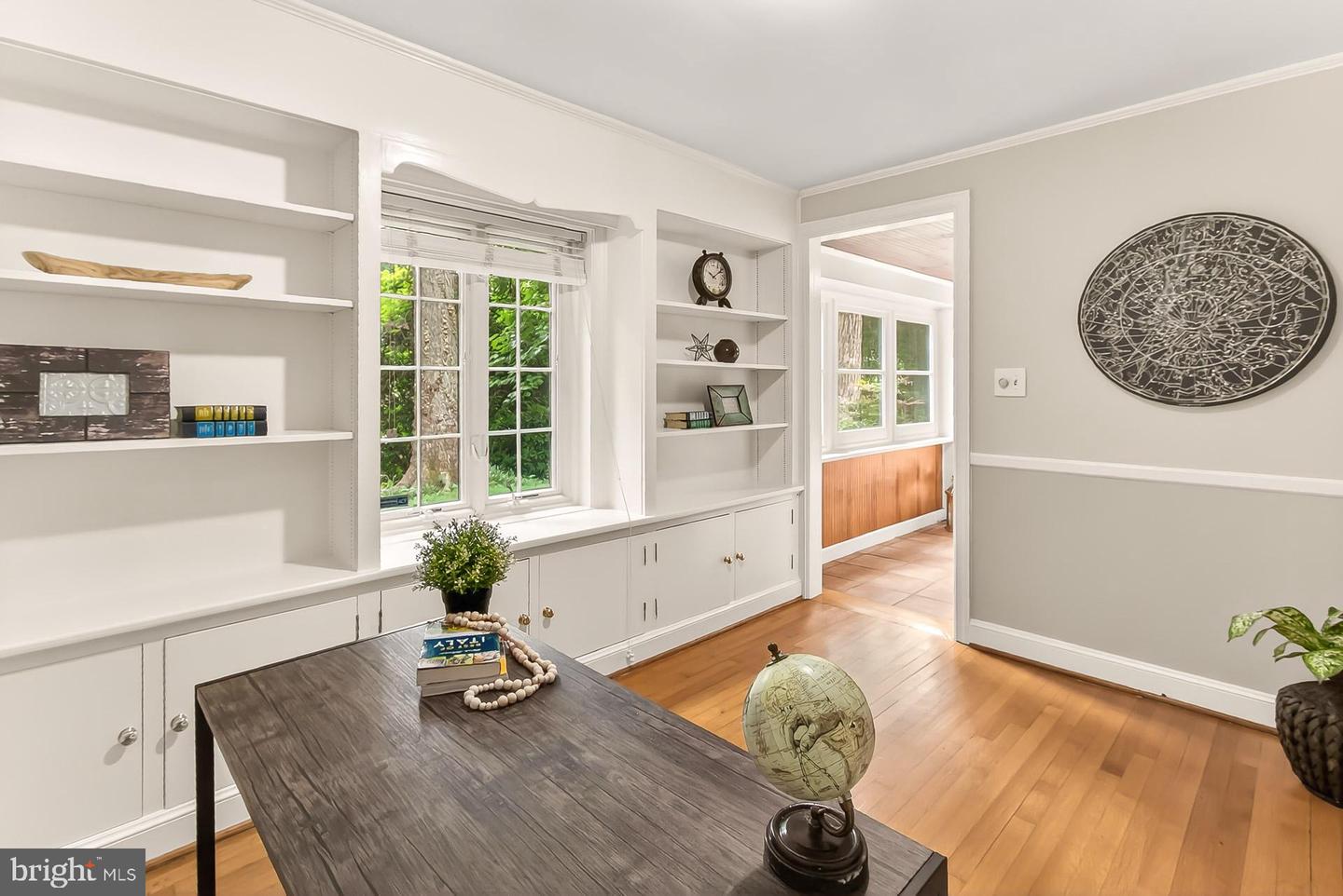 3032 KNOLL DR, FALLS CHURCH, Virginia 22042, 3 Bedrooms Bedrooms, ,3 BathroomsBathrooms,Residential,For sale,3032 KNOLL DR,VAFX2262988 MLS # VAFX2262988