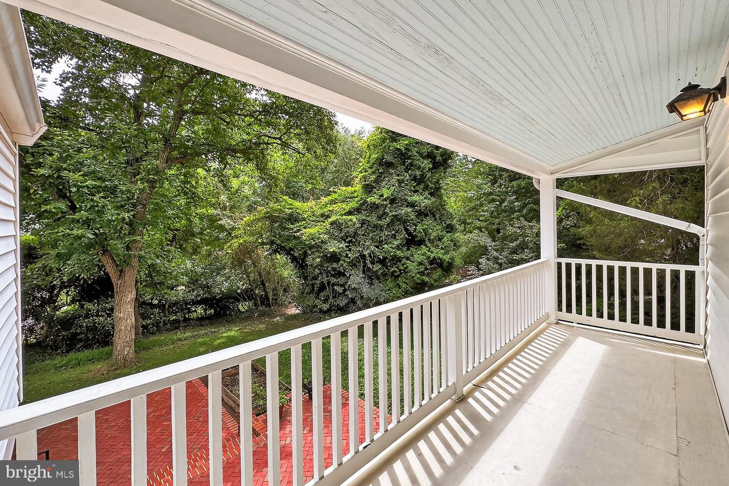 3032 KNOLL DR, FALLS CHURCH, Virginia 22042, 3 Bedrooms Bedrooms, ,3 BathroomsBathrooms,Residential,For sale,3032 KNOLL DR,VAFX2262988 MLS # VAFX2262988