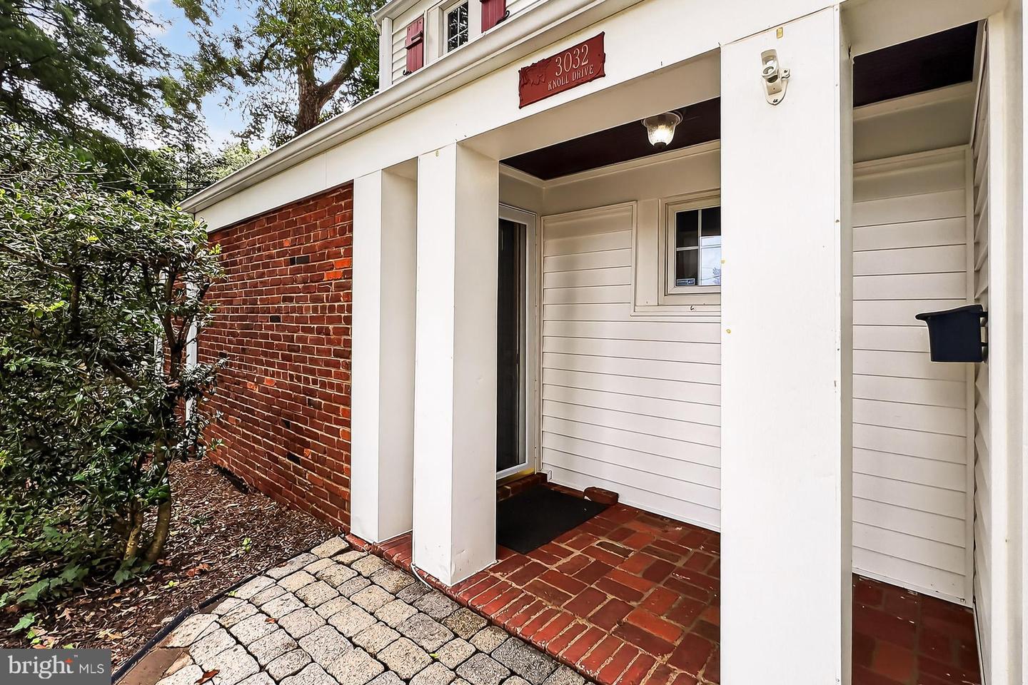 3032 KNOLL DR, FALLS CHURCH, Virginia 22042, 3 Bedrooms Bedrooms, ,3 BathroomsBathrooms,Residential,For sale,3032 KNOLL DR,VAFX2262988 MLS # VAFX2262988