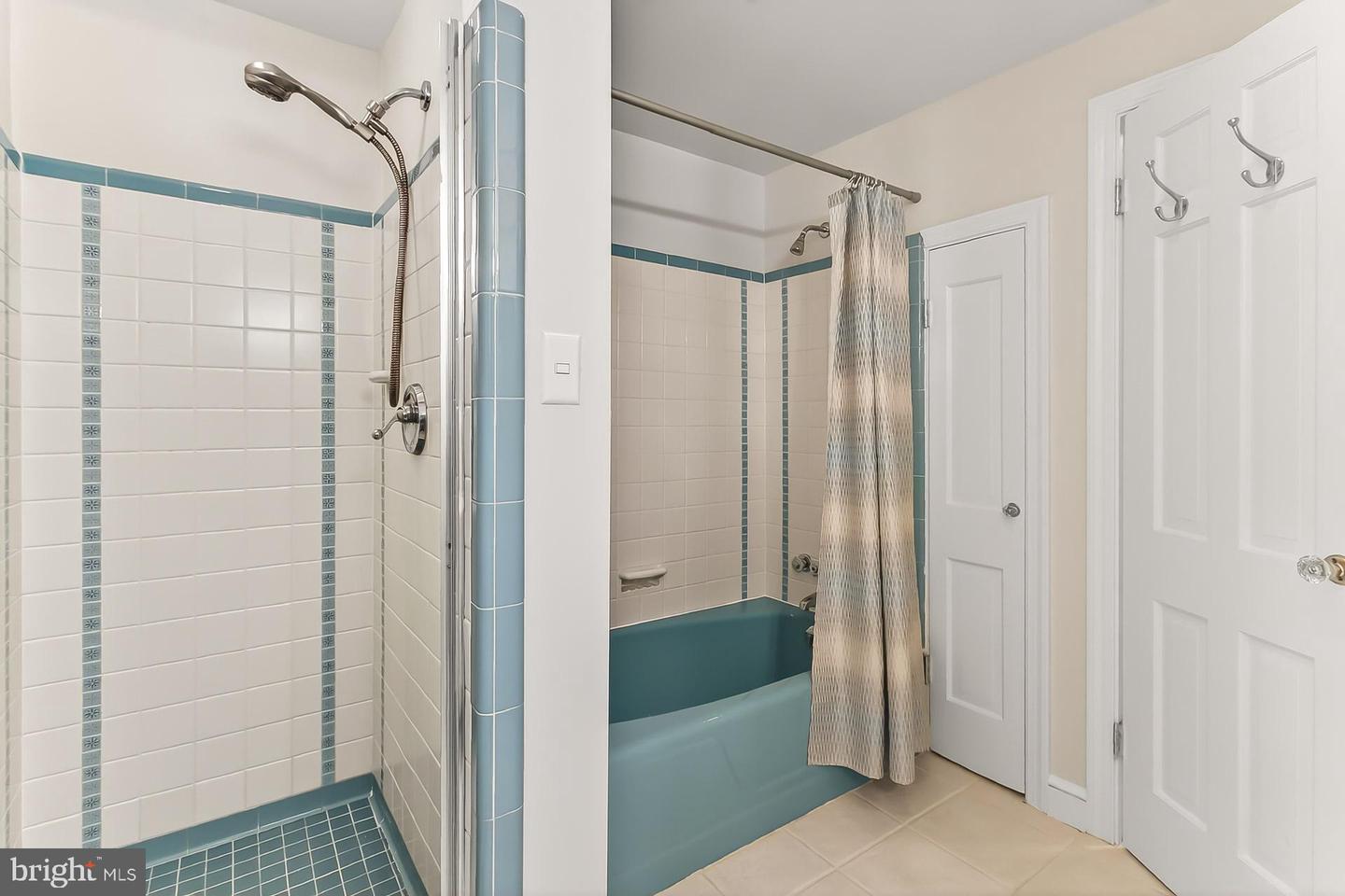 3032 KNOLL DR, FALLS CHURCH, Virginia 22042, 3 Bedrooms Bedrooms, ,3 BathroomsBathrooms,Residential,For sale,3032 KNOLL DR,VAFX2262988 MLS # VAFX2262988