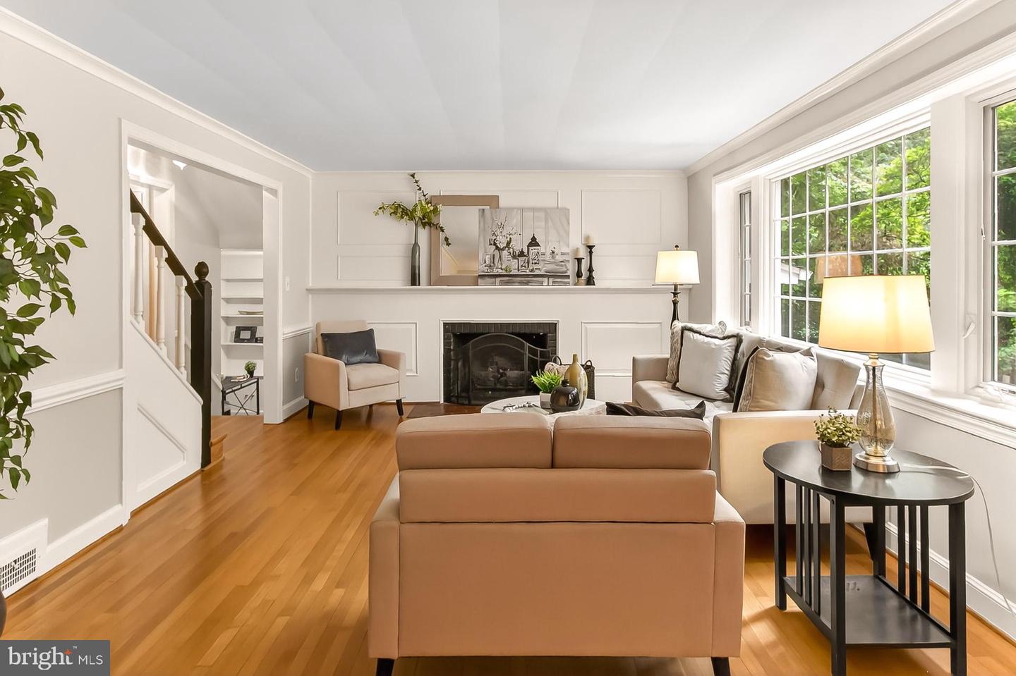 3032 KNOLL DR, FALLS CHURCH, Virginia 22042, 3 Bedrooms Bedrooms, ,3 BathroomsBathrooms,Residential,For sale,3032 KNOLL DR,VAFX2262988 MLS # VAFX2262988