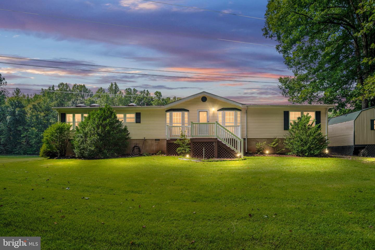 3201 DANBURY CIR, SPOTSYLVANIA, Virginia 22551, 3 Bedrooms Bedrooms, ,2 BathroomsBathrooms,Residential,For sale,3201 DANBURY CIR,VASP2035754 MLS # VASP2035754