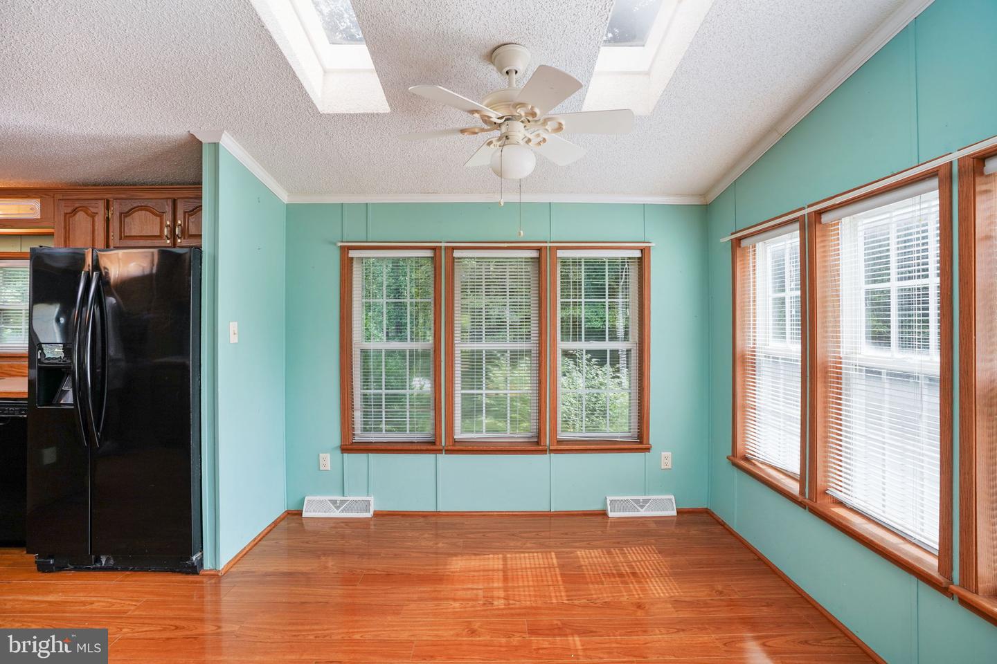 3201 DANBURY CIR, SPOTSYLVANIA, Virginia 22551, 3 Bedrooms Bedrooms, ,2 BathroomsBathrooms,Residential,For sale,3201 DANBURY CIR,VASP2035754 MLS # VASP2035754