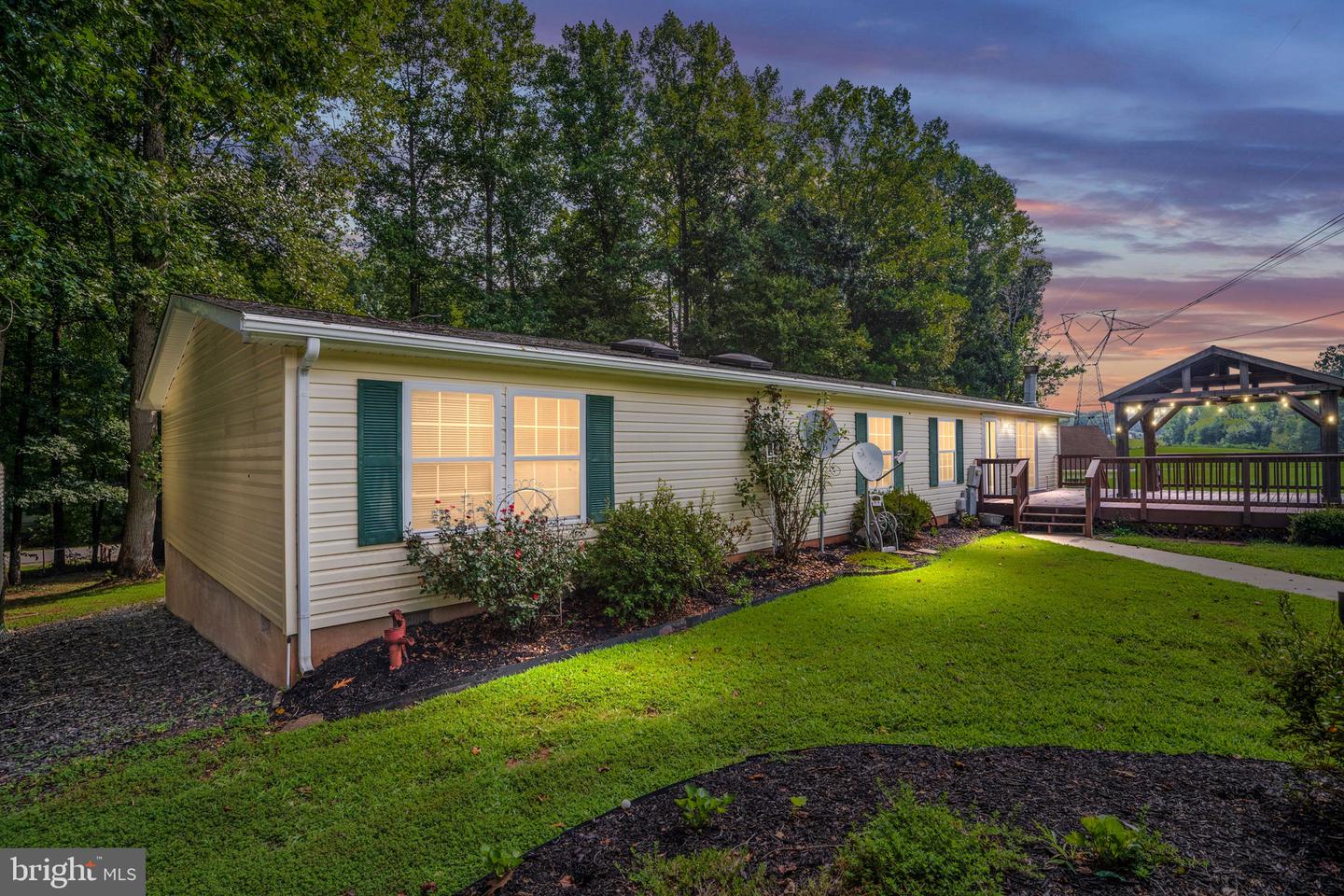 3201 DANBURY CIR, SPOTSYLVANIA, Virginia 22551, 3 Bedrooms Bedrooms, ,2 BathroomsBathrooms,Residential,For sale,3201 DANBURY CIR,VASP2035754 MLS # VASP2035754