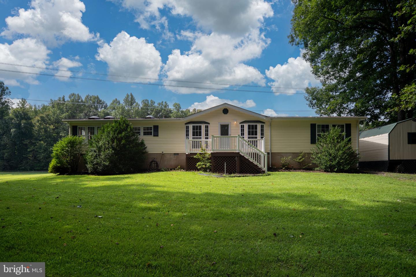 3201 DANBURY CIR, SPOTSYLVANIA, Virginia 22551, 3 Bedrooms Bedrooms, ,2 BathroomsBathrooms,Residential,For sale,3201 DANBURY CIR,VASP2035754 MLS # VASP2035754
