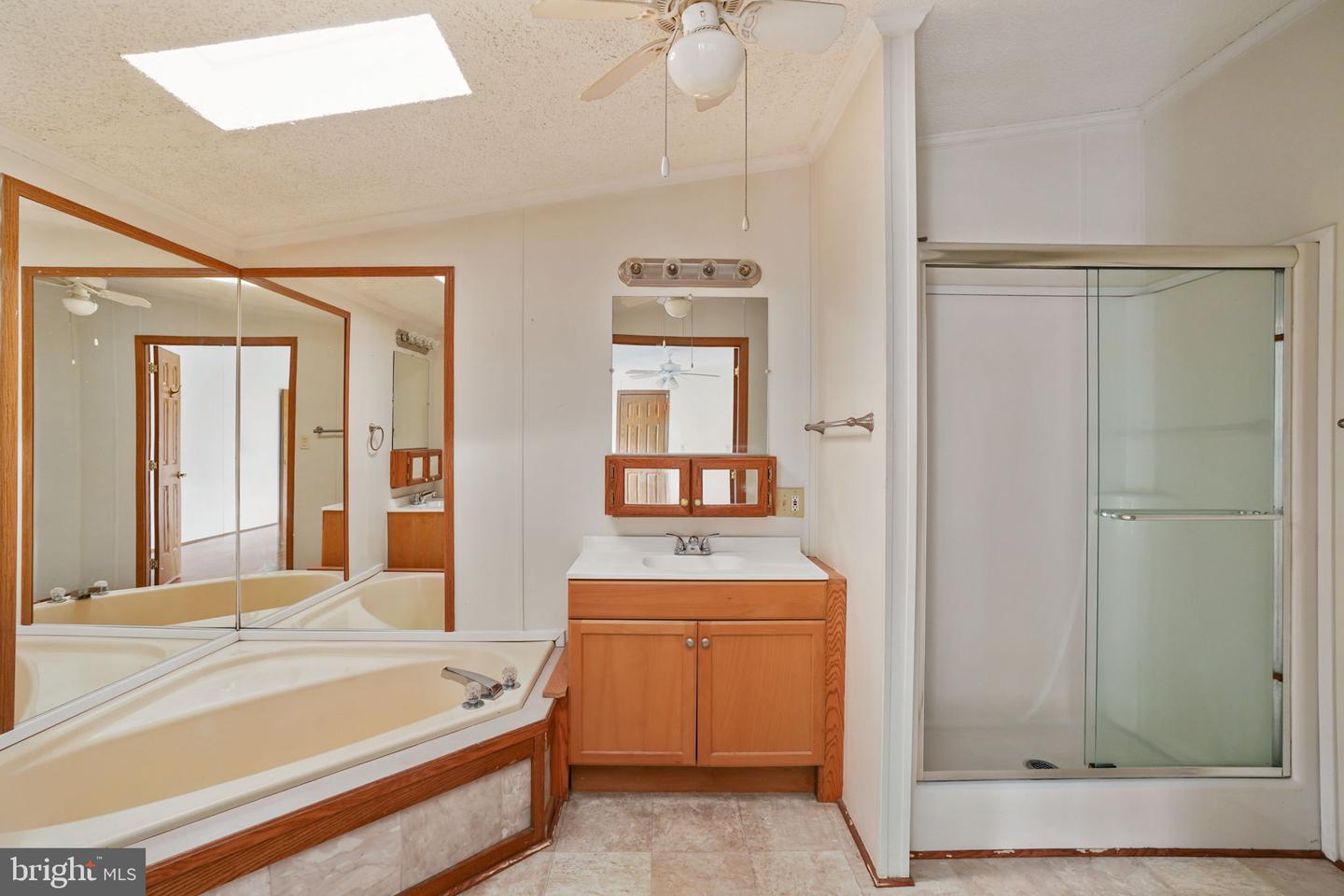 3201 DANBURY CIR, SPOTSYLVANIA, Virginia 22551, 3 Bedrooms Bedrooms, ,2 BathroomsBathrooms,Residential,For sale,3201 DANBURY CIR,VASP2035754 MLS # VASP2035754