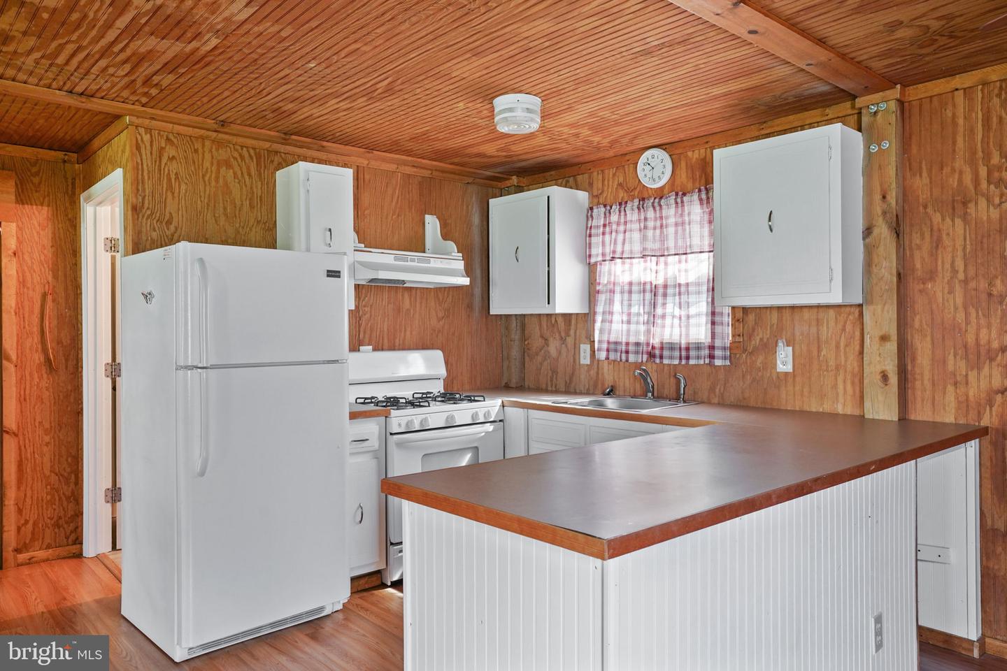 3201 DANBURY CIR, SPOTSYLVANIA, Virginia 22551, 3 Bedrooms Bedrooms, ,2 BathroomsBathrooms,Residential,For sale,3201 DANBURY CIR,VASP2035754 MLS # VASP2035754