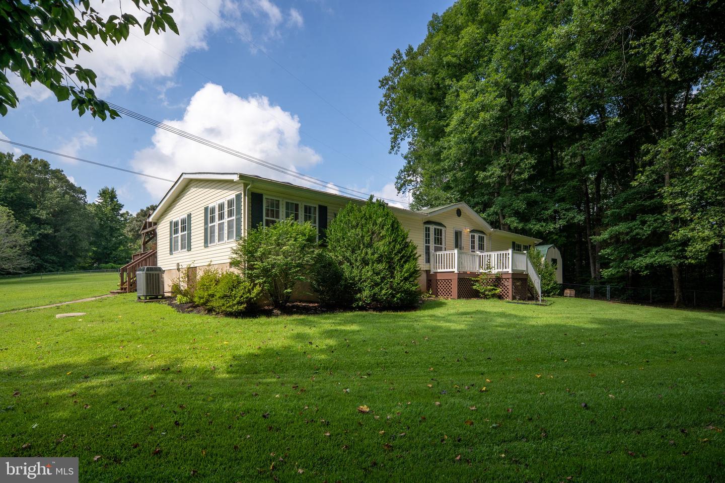3201 DANBURY CIR, SPOTSYLVANIA, Virginia 22551, 3 Bedrooms Bedrooms, ,2 BathroomsBathrooms,Residential,For sale,3201 DANBURY CIR,VASP2035754 MLS # VASP2035754