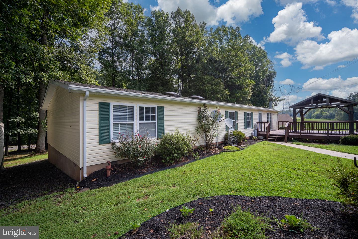 3201 DANBURY CIR, SPOTSYLVANIA, Virginia 22551, 3 Bedrooms Bedrooms, ,2 BathroomsBathrooms,Residential,For sale,3201 DANBURY CIR,VASP2035754 MLS # VASP2035754