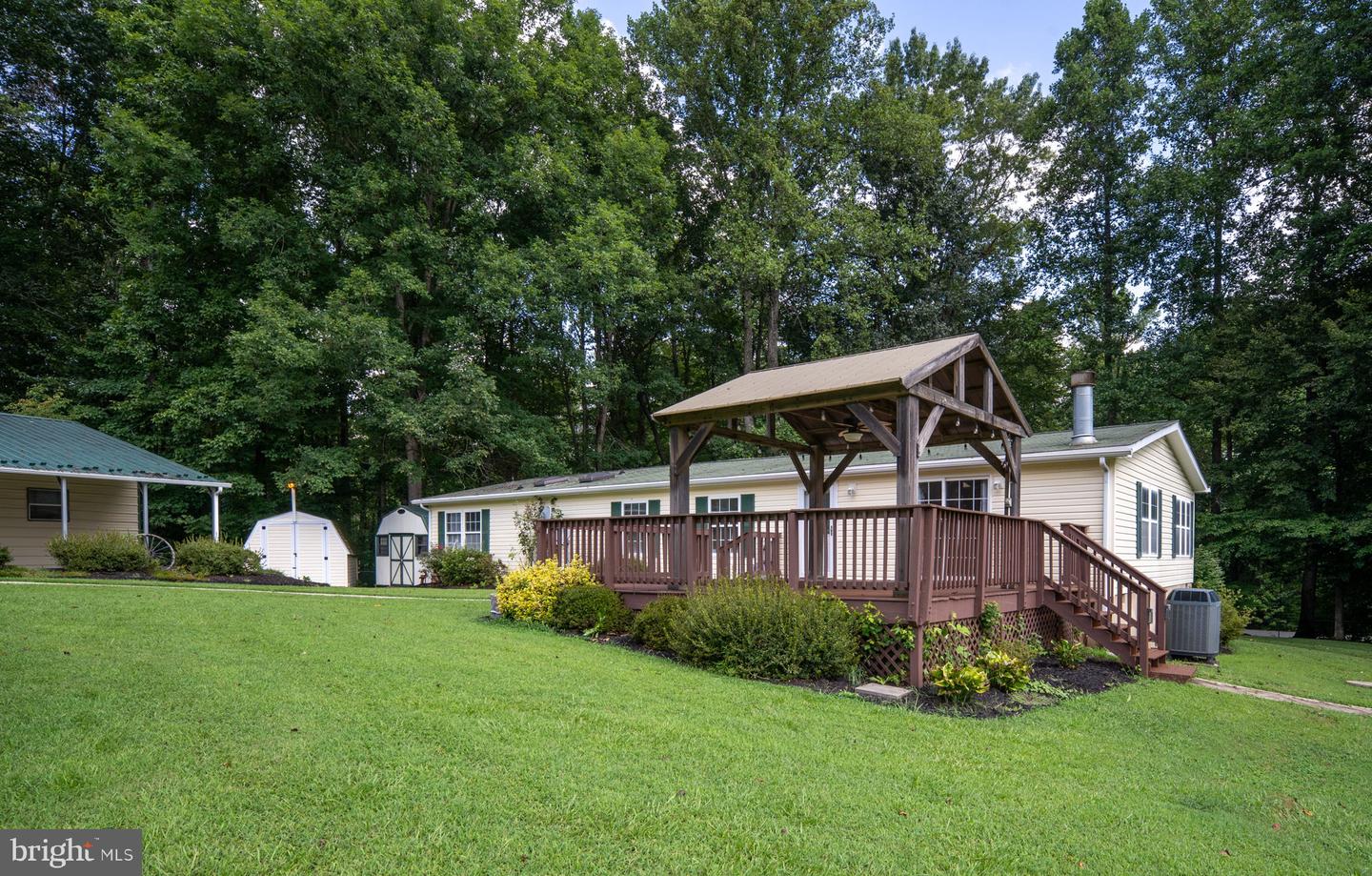3201 DANBURY CIR, SPOTSYLVANIA, Virginia 22551, 3 Bedrooms Bedrooms, ,2 BathroomsBathrooms,Residential,For sale,3201 DANBURY CIR,VASP2035754 MLS # VASP2035754