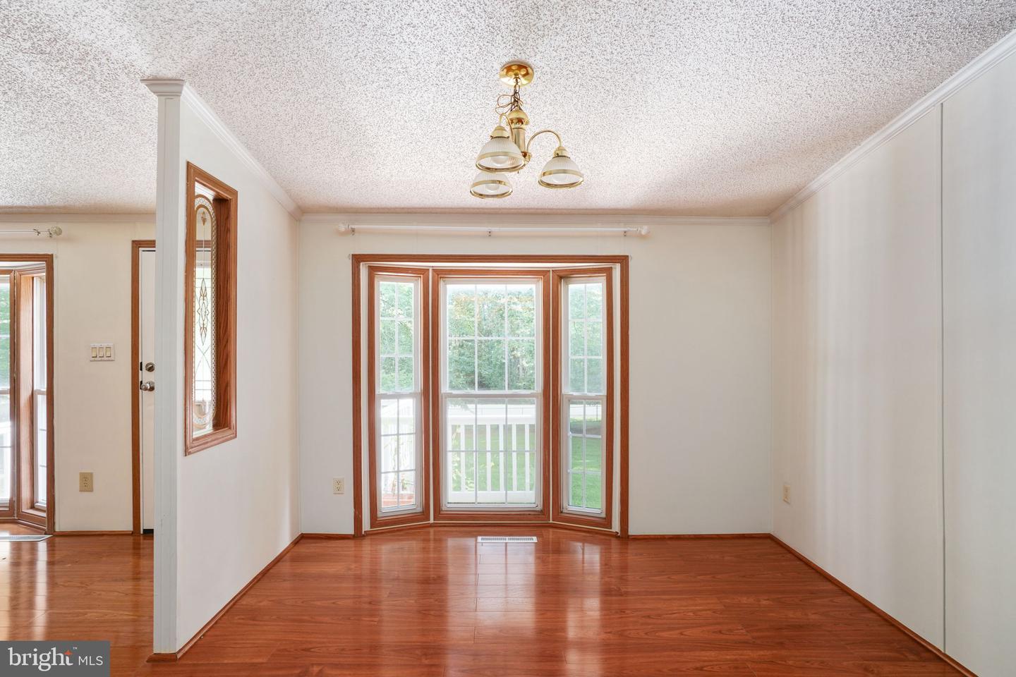 3201 DANBURY CIR, SPOTSYLVANIA, Virginia 22551, 3 Bedrooms Bedrooms, ,2 BathroomsBathrooms,Residential,For sale,3201 DANBURY CIR,VASP2035754 MLS # VASP2035754