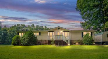 3201 DANBURY CIR, SPOTSYLVANIA, Virginia 22551, 3 Bedrooms Bedrooms, ,2 BathroomsBathrooms,Residential,For sale,3201 DANBURY CIR,VASP2035754 MLS # VASP2035754
