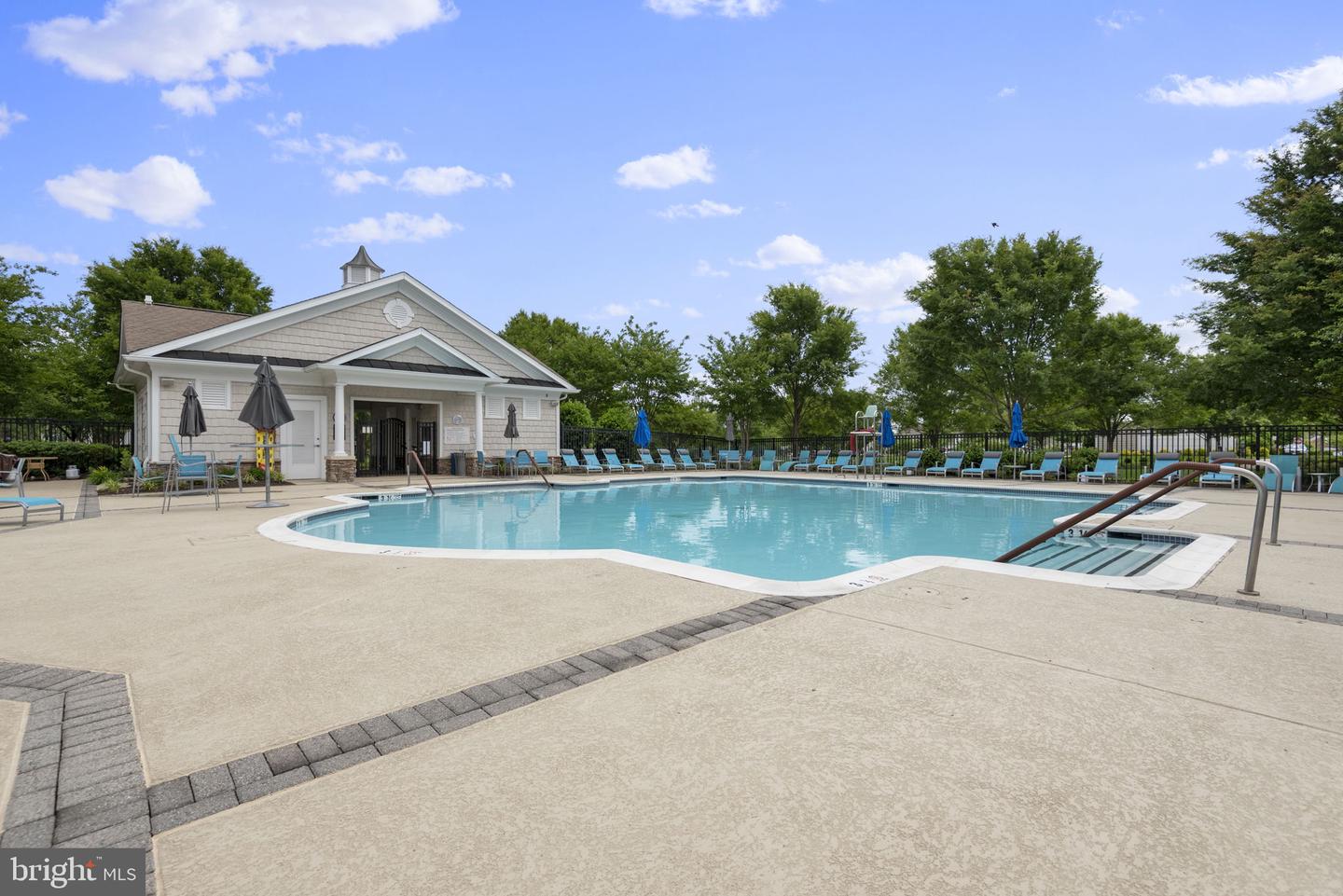 20786 ADAMS MILL PL, ASHBURN, Virginia 20147, 2 Bedrooms Bedrooms, ,2 BathroomsBathrooms,Residential,For sale,20786 ADAMS MILL PL,VALO2105254 MLS # VALO2105254