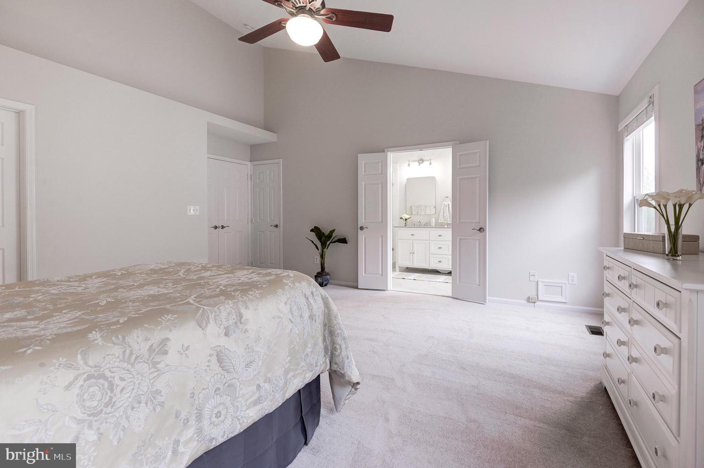 4117 BROOKGREEN DR, FAIRFAX, Virginia 22033, 3 Bedrooms Bedrooms, ,3 BathroomsBathrooms,Residential,For sale,4117 BROOKGREEN DR,VAFX2263038 MLS # VAFX2263038