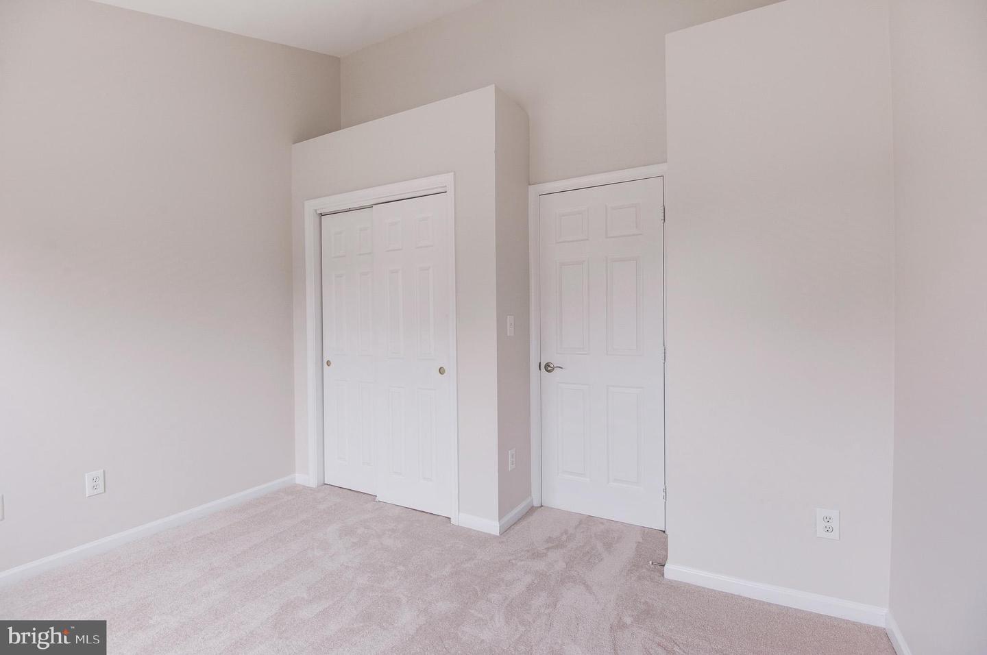 4117 BROOKGREEN DR, FAIRFAX, Virginia 22033, 3 Bedrooms Bedrooms, ,3 BathroomsBathrooms,Residential,For sale,4117 BROOKGREEN DR,VAFX2263038 MLS # VAFX2263038