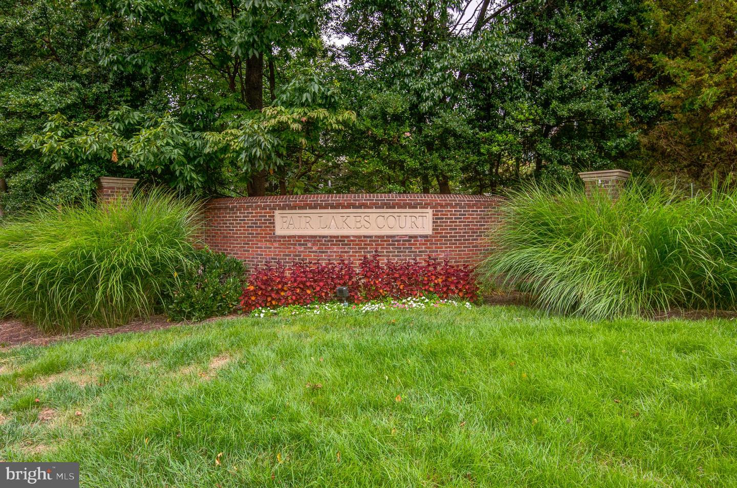 4117 BROOKGREEN DR, FAIRFAX, Virginia 22033, 3 Bedrooms Bedrooms, ,3 BathroomsBathrooms,Residential,For sale,4117 BROOKGREEN DR,VAFX2263038 MLS # VAFX2263038
