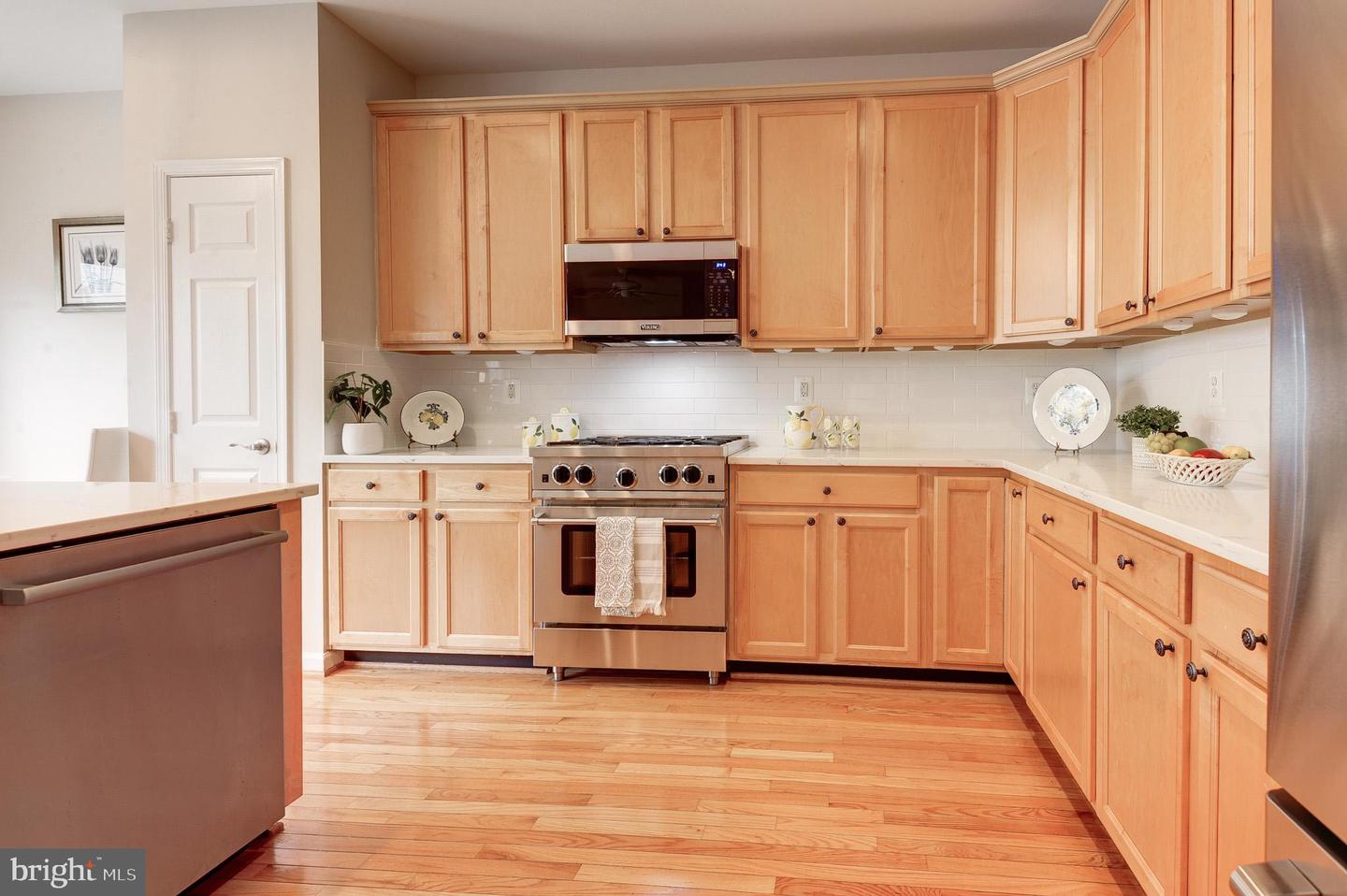 4117 BROOKGREEN DR, FAIRFAX, Virginia 22033, 3 Bedrooms Bedrooms, ,3 BathroomsBathrooms,Residential,For sale,4117 BROOKGREEN DR,VAFX2263038 MLS # VAFX2263038
