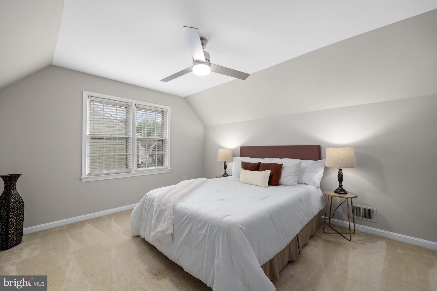11990 FARRABOW LN, WOODBRIDGE, Virginia 22192, 4 Bedrooms Bedrooms, ,3 BathroomsBathrooms,Residential,For sale,11990 FARRABOW LN,VAPW2102428 MLS # VAPW2102428