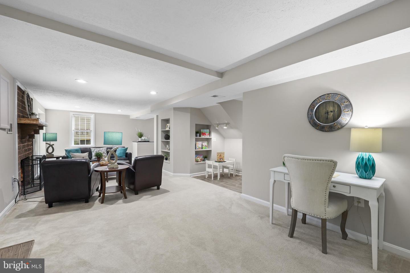 11990 FARRABOW LN, WOODBRIDGE, Virginia 22192, 4 Bedrooms Bedrooms, ,3 BathroomsBathrooms,Residential,For sale,11990 FARRABOW LN,VAPW2102428 MLS # VAPW2102428