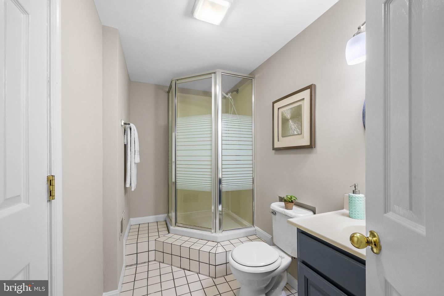 11990 FARRABOW LN, WOODBRIDGE, Virginia 22192, 4 Bedrooms Bedrooms, ,3 BathroomsBathrooms,Residential,For sale,11990 FARRABOW LN,VAPW2102428 MLS # VAPW2102428