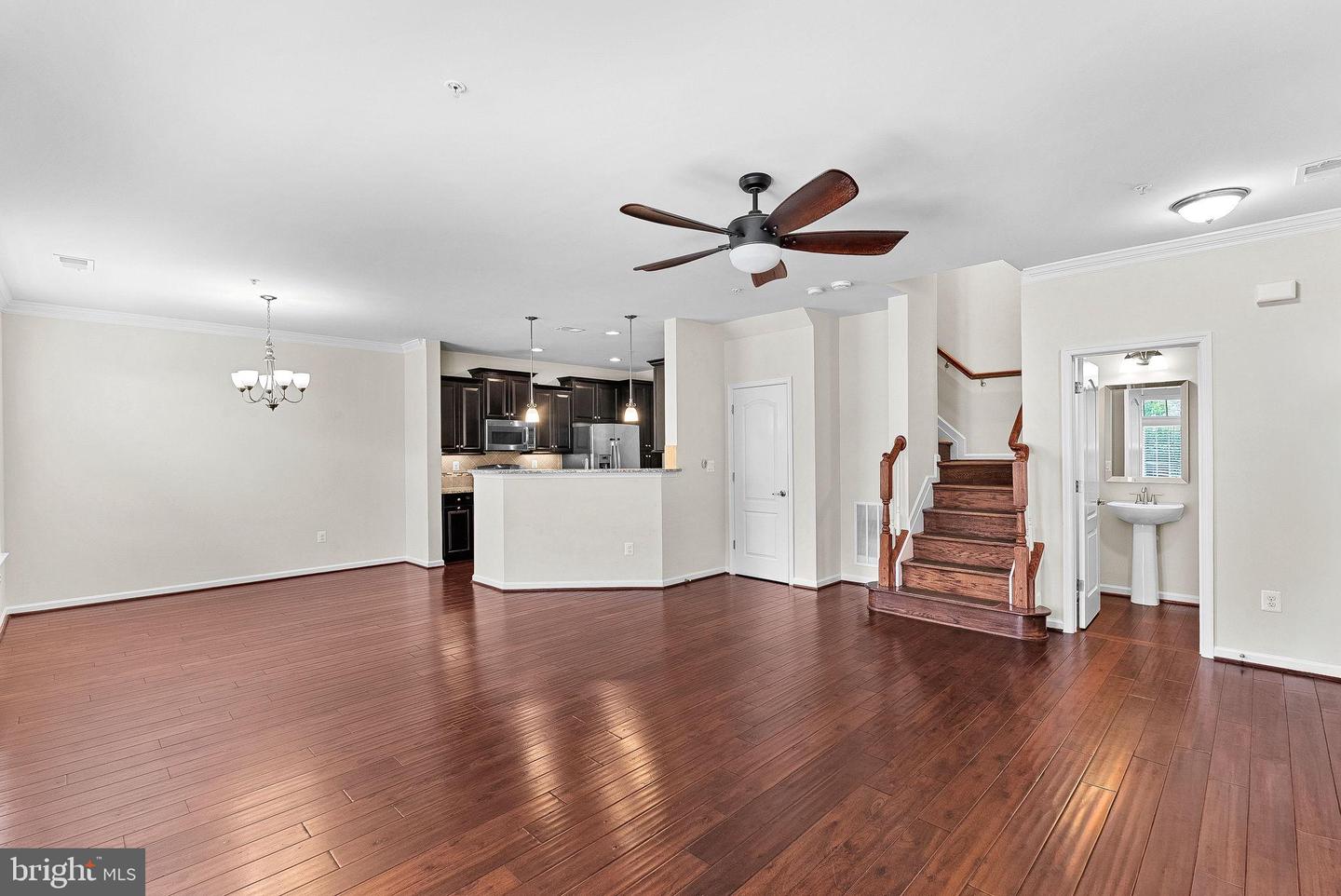 42621 CAPITOL VIEW TER, BROADLANDS, Virginia 20148, 3 Bedrooms Bedrooms, 11 Rooms Rooms,2 BathroomsBathrooms,Residential,For sale,42621 CAPITOL VIEW TER,VALO2105272 MLS # VALO2105272