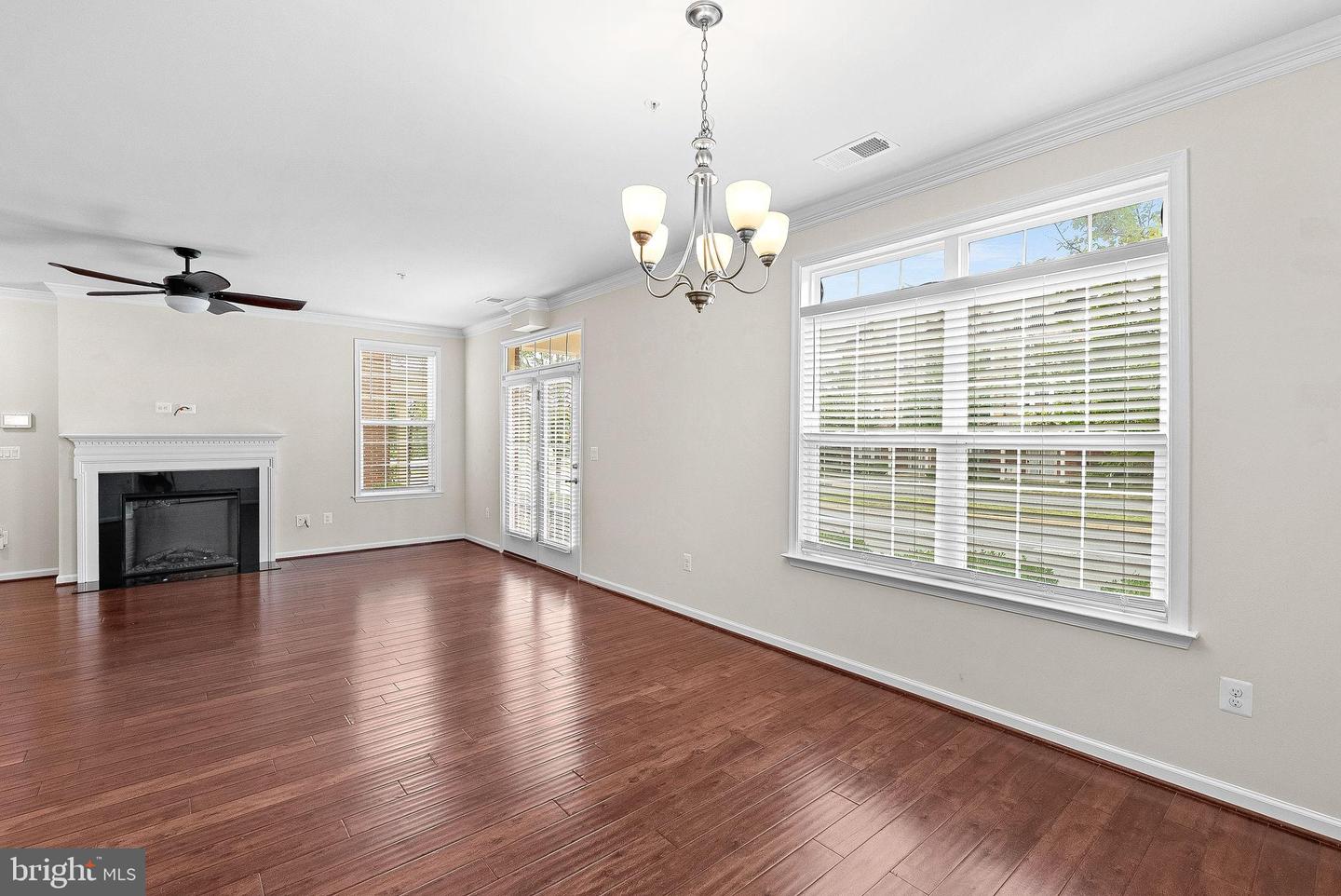 42621 CAPITOL VIEW TER, BROADLANDS, Virginia 20148, 3 Bedrooms Bedrooms, 11 Rooms Rooms,2 BathroomsBathrooms,Residential,For sale,42621 CAPITOL VIEW TER,VALO2105272 MLS # VALO2105272