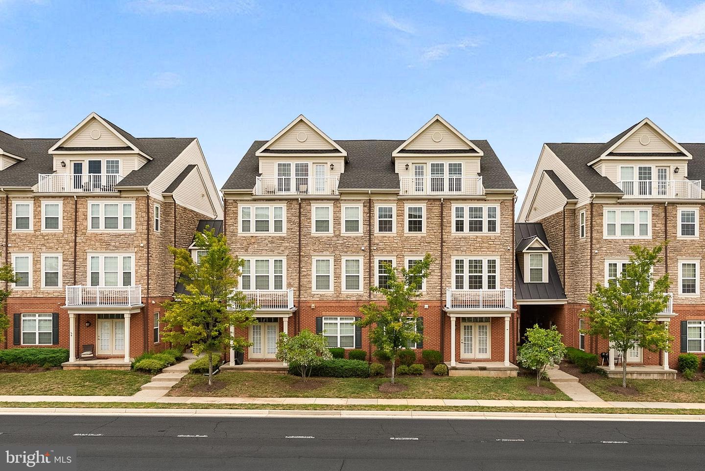 42621 CAPITOL VIEW TER, BROADLANDS, Virginia 20148, 3 Bedrooms Bedrooms, 11 Rooms Rooms,2 BathroomsBathrooms,Residential,For sale,42621 CAPITOL VIEW TER,VALO2105272 MLS # VALO2105272