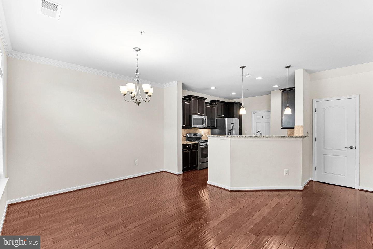 42621 CAPITOL VIEW TER, BROADLANDS, Virginia 20148, 3 Bedrooms Bedrooms, 11 Rooms Rooms,2 BathroomsBathrooms,Residential,For sale,42621 CAPITOL VIEW TER,VALO2105272 MLS # VALO2105272
