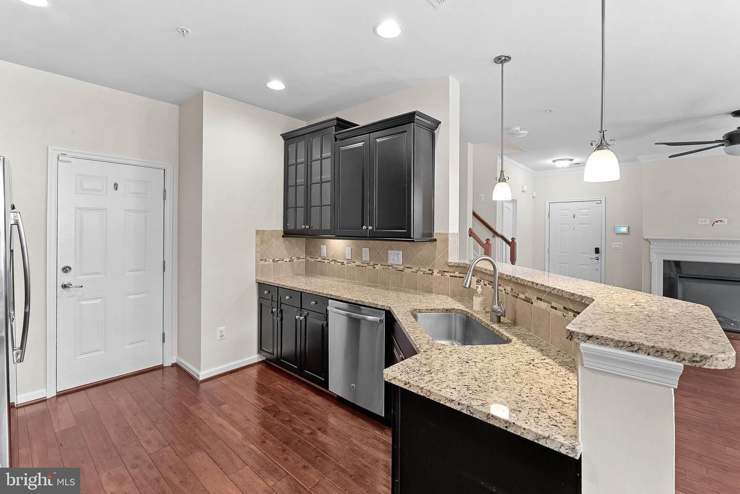 42621 CAPITOL VIEW TER, BROADLANDS, Virginia 20148, 3 Bedrooms Bedrooms, 11 Rooms Rooms,2 BathroomsBathrooms,Residential,For sale,42621 CAPITOL VIEW TER,VALO2105272 MLS # VALO2105272
