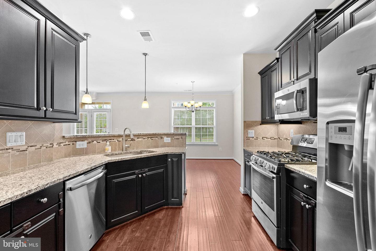 42621 CAPITOL VIEW TER, BROADLANDS, Virginia 20148, 3 Bedrooms Bedrooms, 11 Rooms Rooms,2 BathroomsBathrooms,Residential,For sale,42621 CAPITOL VIEW TER,VALO2105272 MLS # VALO2105272