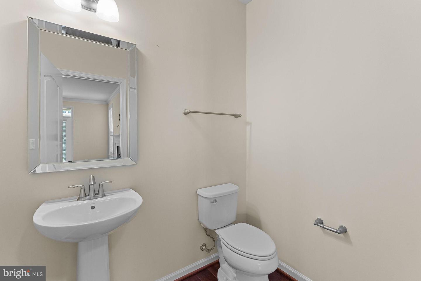42621 CAPITOL VIEW TER, BROADLANDS, Virginia 20148, 3 Bedrooms Bedrooms, 11 Rooms Rooms,2 BathroomsBathrooms,Residential,For sale,42621 CAPITOL VIEW TER,VALO2105272 MLS # VALO2105272